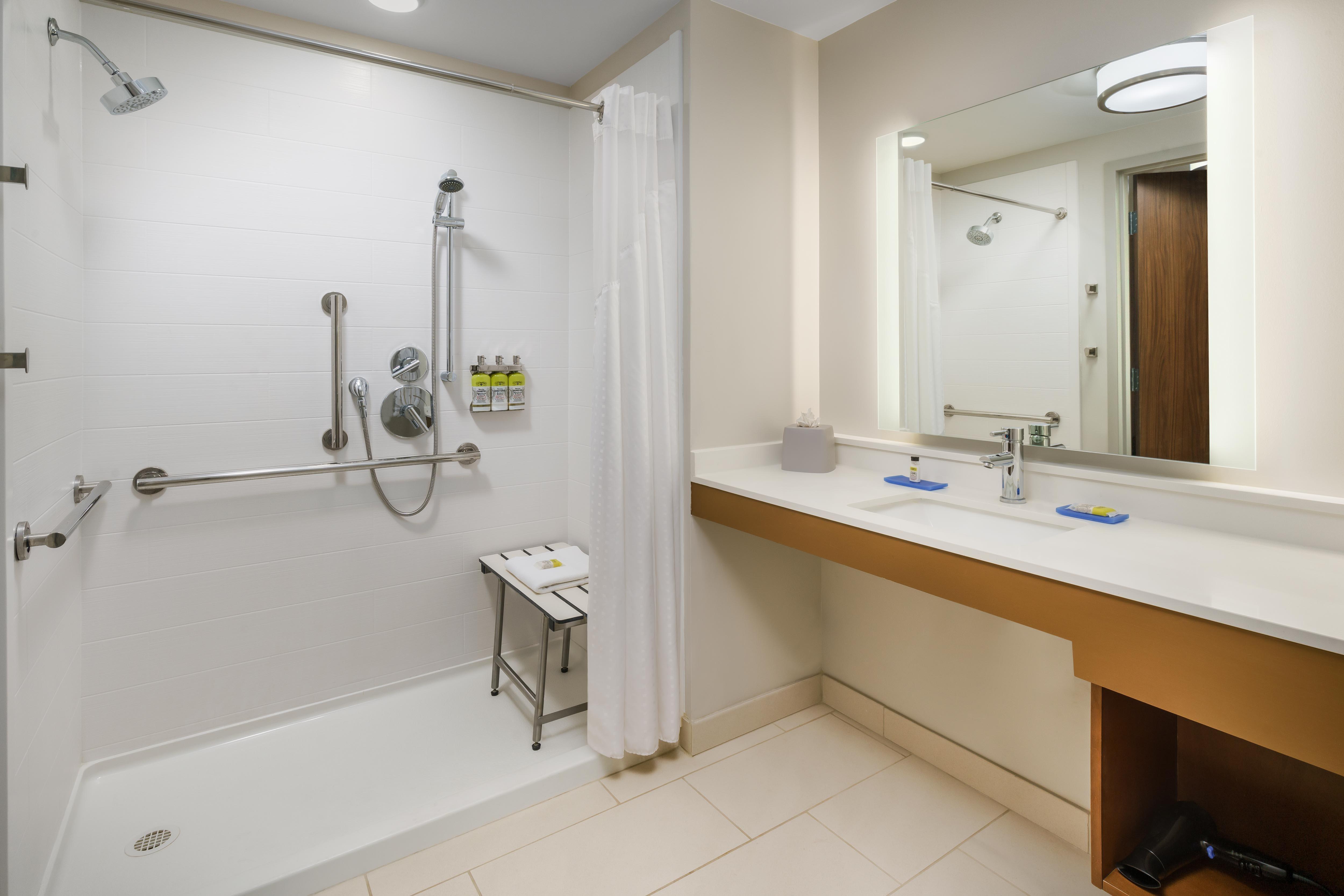 Holiday Inn Express & Suites Oakhurst-Yosemite Park Area By Ihg Exterior photo